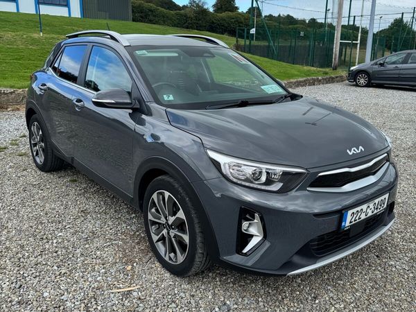 Kia Stonic MPV, Petrol Hybrid, 2022, Grey