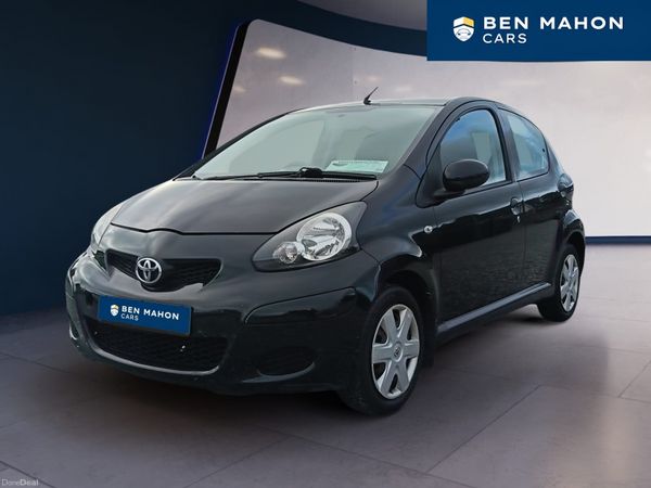 Toyota Aygo Hatchback, Petrol, 2011, Black