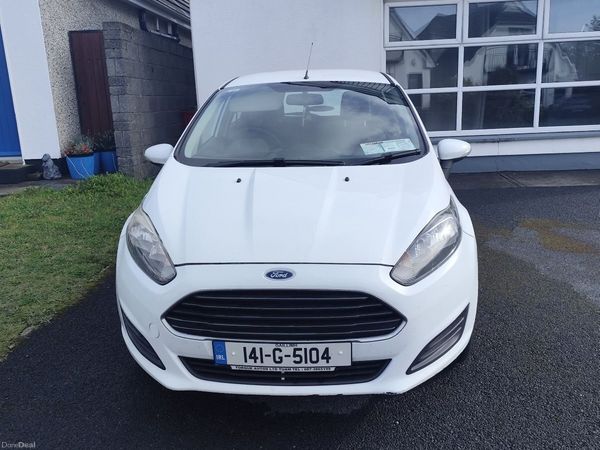 Ford Fiesta Hatchback, Diesel, 2014, White