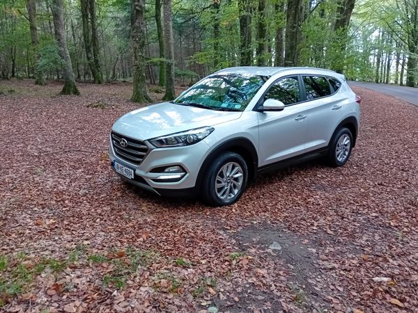 Hyundai Tucson SUV, Diesel, 2016, Silver
