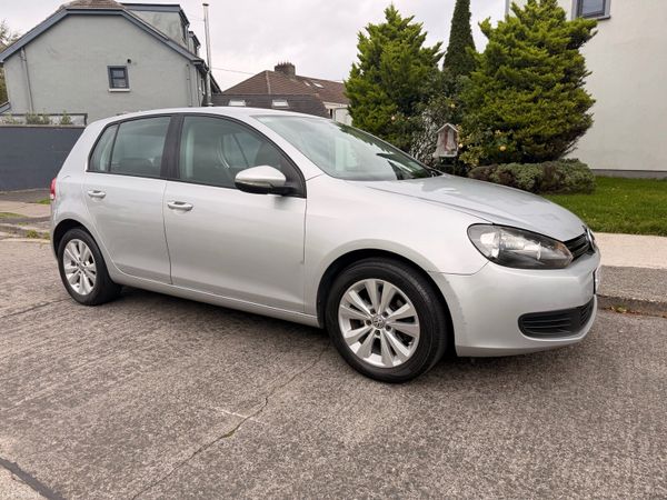 Volkswagen Golf Hatchback, Petrol, 2010, Silver