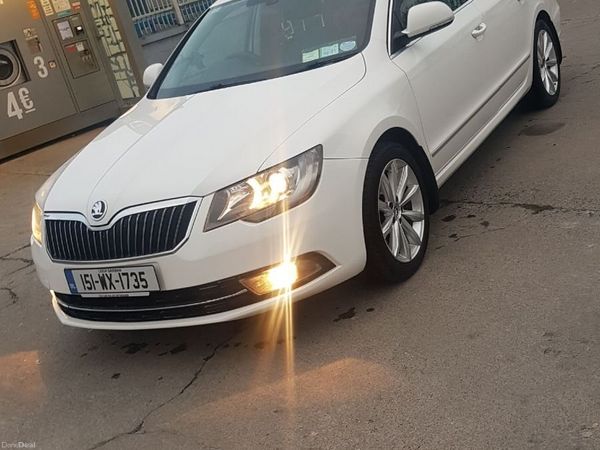Skoda Superb Saloon, Diesel, 2015, White