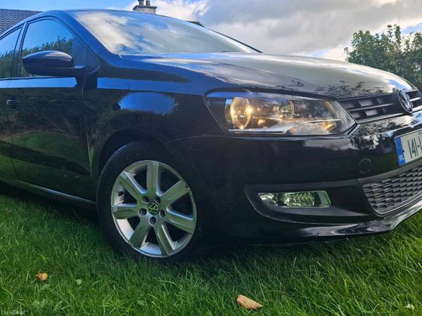 Volkswagen Polo Hatchback, Diesel, 2014, Black