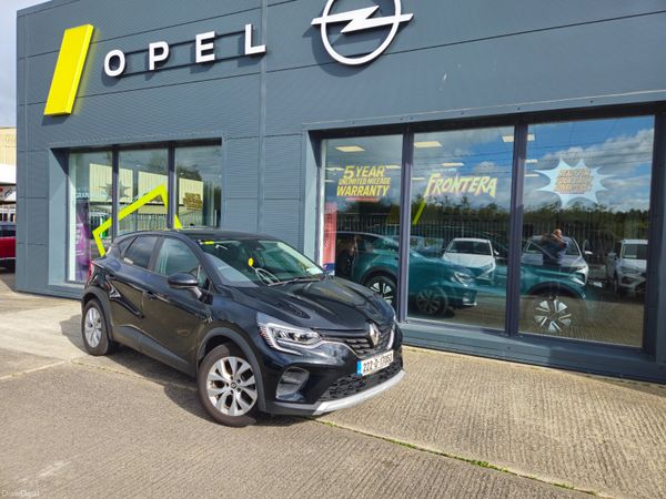 Renault Captur Hatchback, Petrol, 2022, Black