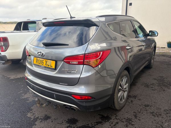 Hyundai Santa Fe SUV, Diesel, 2016, Silver