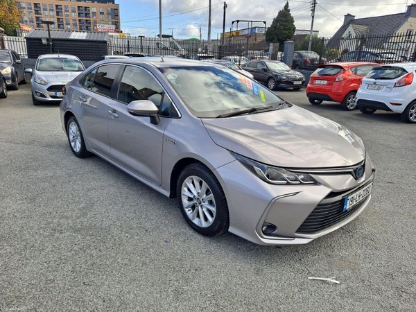 Toyota Corolla Saloon, Petrol Hybrid, 2019, Grey