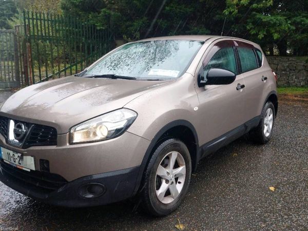Nissan Qashqai Hatchback, Diesel, 2011, Brown
