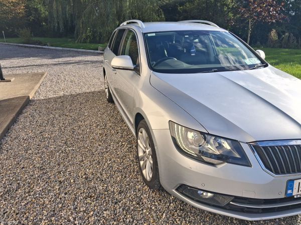 Skoda Superb Estate, Diesel, 2015, Silver