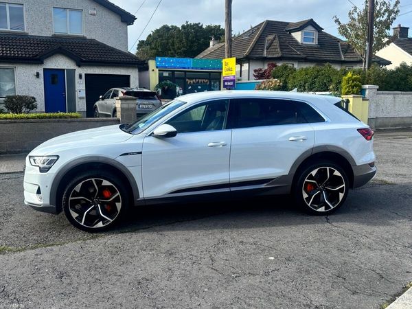 Audi e-tron Estate, Electric, 2021, White