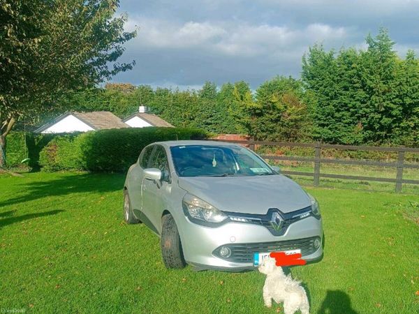 Renault Clio Hatchback, Petrol, 2015, Silver