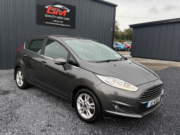 Ford Fiesta Hatchback, Petrol, 2015, Grey