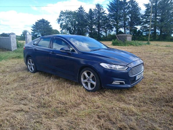 Ford Mondeo Hatchback, Diesel, 2017, Blue