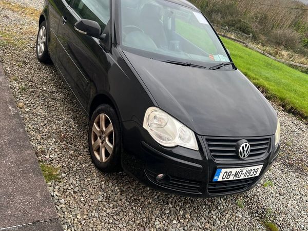 Volkswagen Polo Hatchback, Petrol, 2008, Black