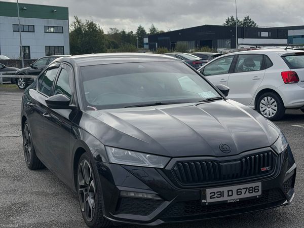 Skoda Octavia Saloon, Diesel, 2023, Black