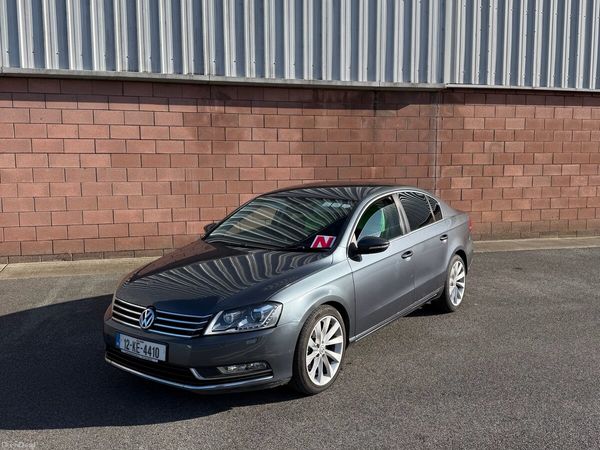 Volkswagen Passat Saloon, Diesel, 2012, Grey