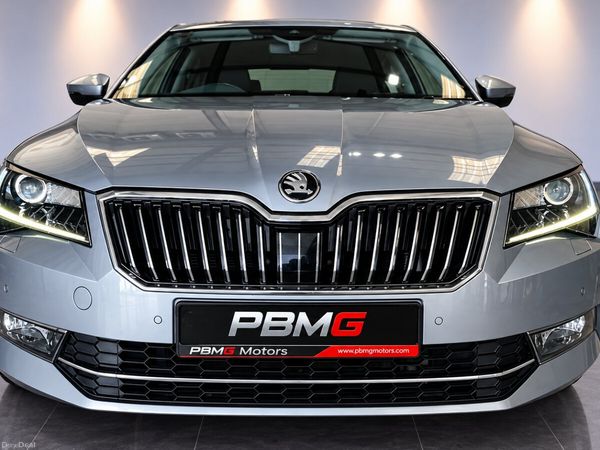 Skoda Superb Hatchback, Diesel, 2016, Grey