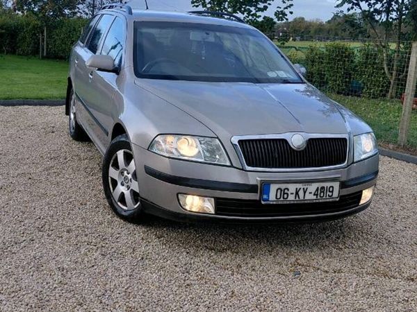 Skoda Octavia Estate/Jeep, Diesel, 2006, Beige