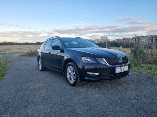 Skoda Octavia Estate, Petrol, 2017, Black
