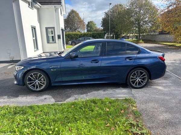 BMW 3-Series Saloon, Petrol Plug-in Hybrid, 2022, Blue