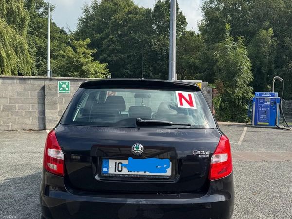 Skoda Fabia Hatchback, Petrol, 2010, Black