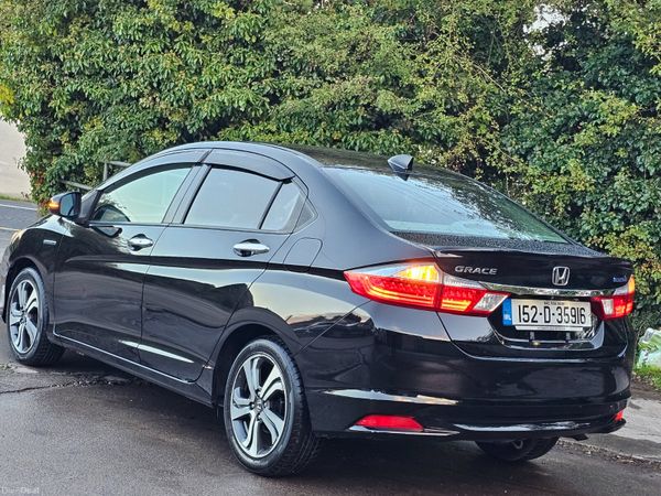Honda Grace Saloon, Petrol Hybrid, 2015, Black