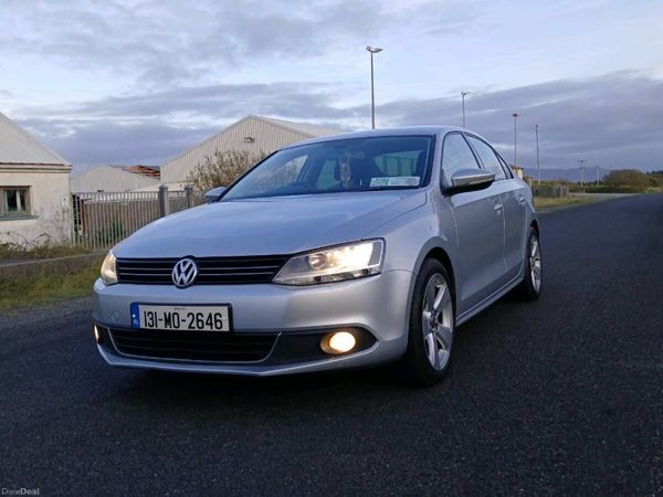 Volkswagen Jetta Saloon, Diesel, 2013, Silver