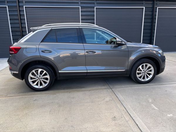 Volkswagen T-Roc SUV, Petrol, 2023, Grey