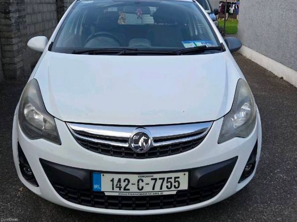 Vauxhall Corsa Hatchback, Petrol, 2014, White