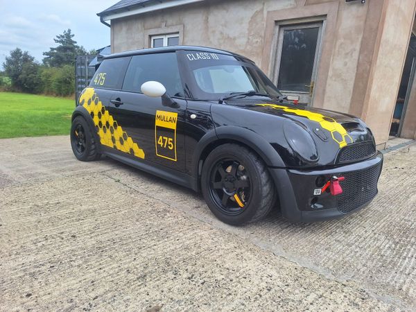 Mini Cooper Hatchback, Petrol, 2002, Black