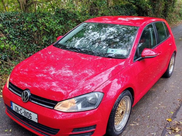 Volkswagen Golf Hatchback, Petrol, 2013, Red