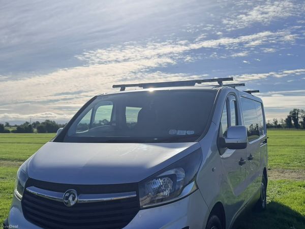 Vauxhall Vivaro Crew Cab, Diesel, 2019, Silver