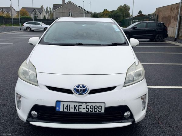 Toyota Prius Hatchback, Petrol Hybrid, 2014, White