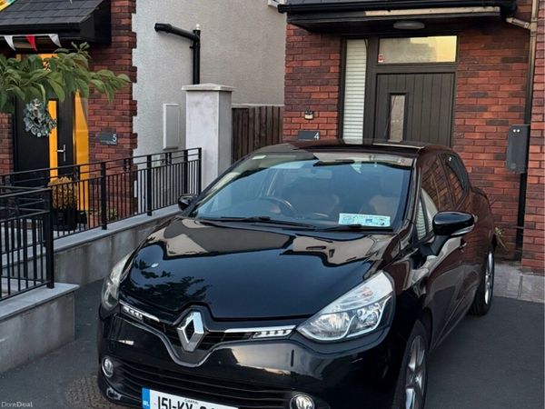 Renault Clio Hatchback, Petrol, 2015, Black