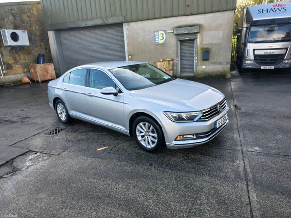 Volkswagen Passat Saloon, Diesel, 2015, Silver