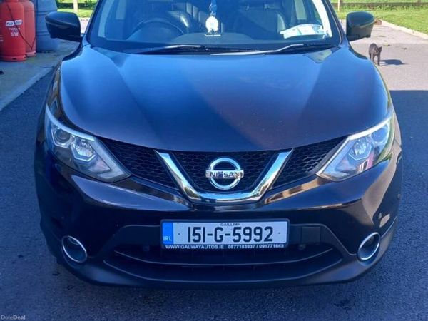 Nissan Qashqai Hatchback, Diesel, 2015, Black