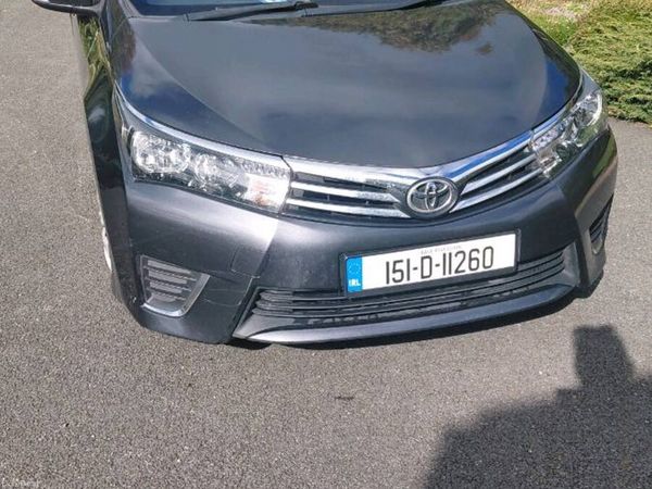 Toyota Corolla Saloon, Petrol, 2015, Grey