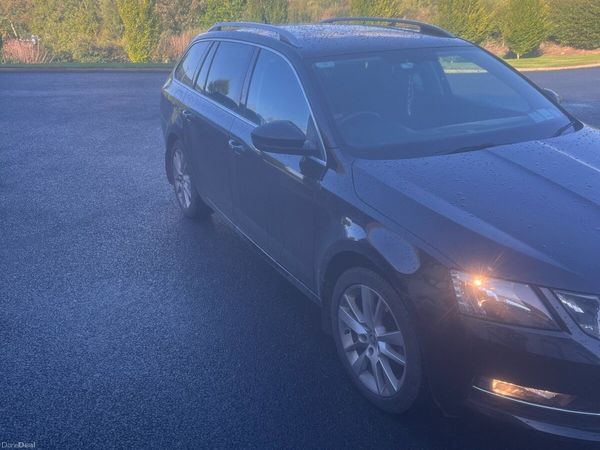 Skoda Octavia Estate, Diesel, 2020, Black