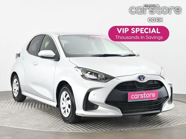 Toyota Yaris Hatchback, Petrol Hybrid, 2021, Silver