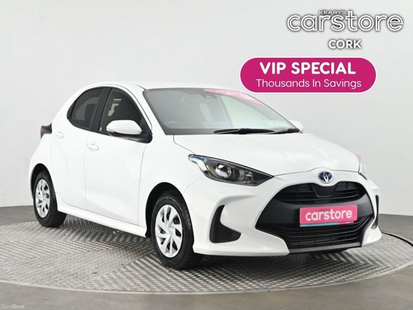 Toyota Yaris Hatchback, Petrol Hybrid, 2023, White