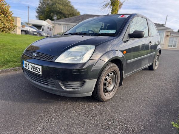 Ford Fiesta Hatchback, Petrol, 2004, Black