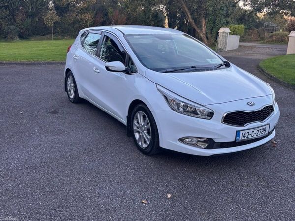 Kia Ceed Hatchback, Diesel, 2014, White