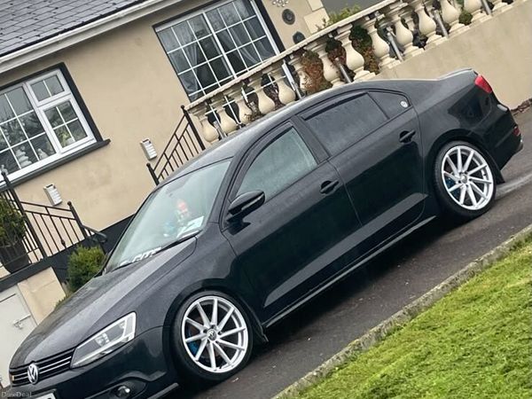 Volkswagen Jetta Saloon, Diesel, 2013, Black