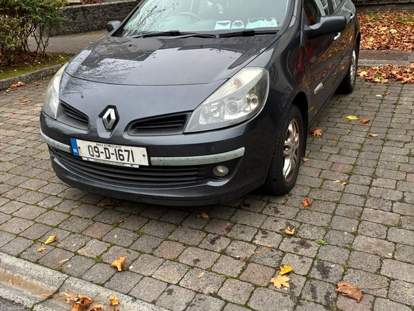Renault Clio Hatchback, Ethanol Petrol, 2009, Grey