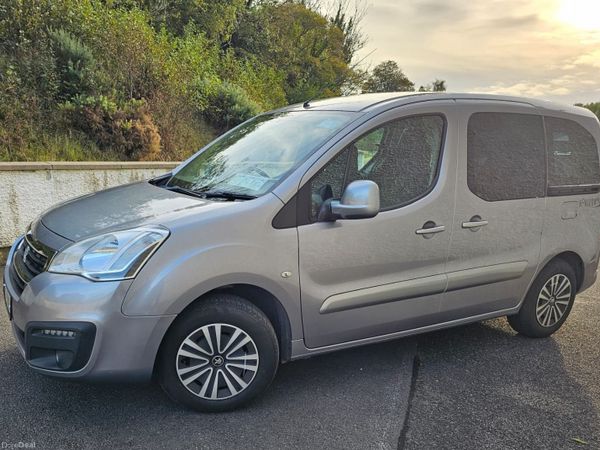 Peugeot Partner MPV, Diesel, 2016, Grey