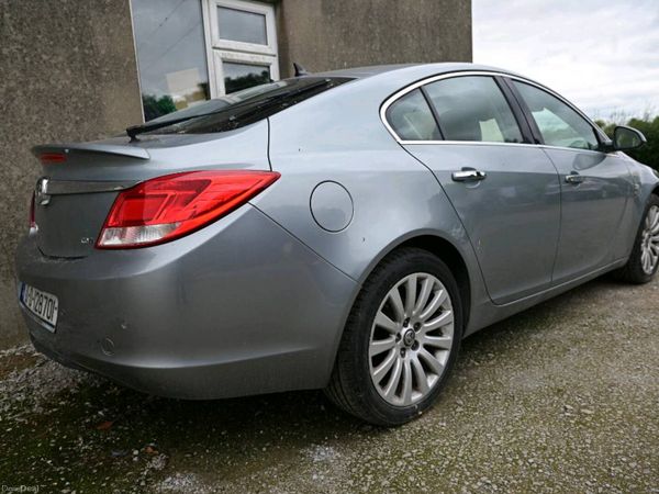Vauxhall Insignia Hatchback, Diesel, 2010, Silver