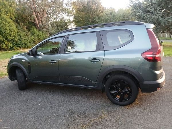 Dacia Jogger MPV, Petrol, 2024, Green