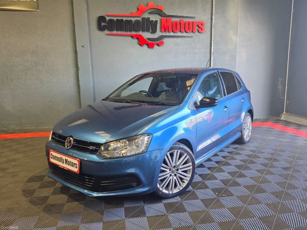 Volkswagen Polo Hatchback, Petrol, 2014, Blue