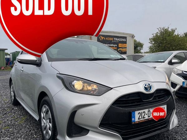 Toyota Yaris Hatchback, Petrol Hybrid, 2021, Silver