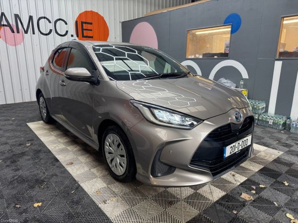 Toyota Yaris Hatchback, Petrol Hybrid, 2020, Beige