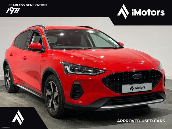 Ford Focus Hatchback, Petrol, 2024, Red